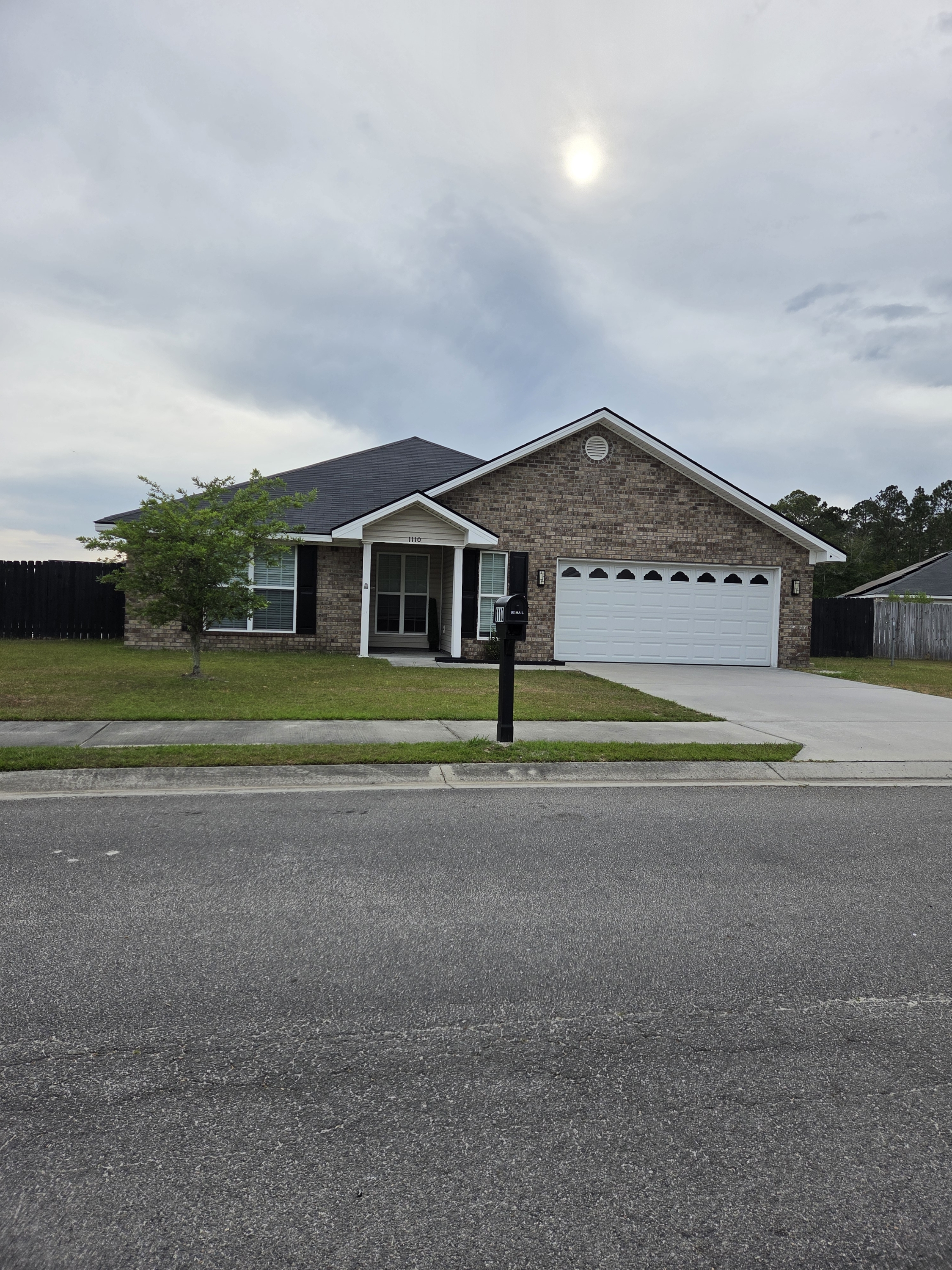 1110 Creekside Circle